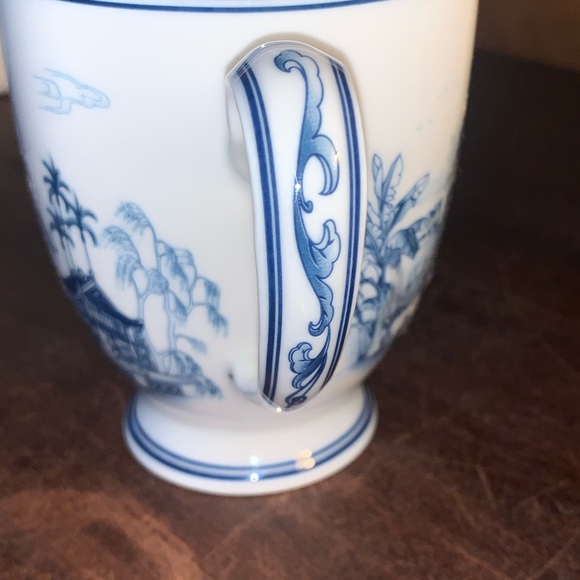 Minh Long  Chinoiserie footed coffee cup with lid - Picture 5 of 9